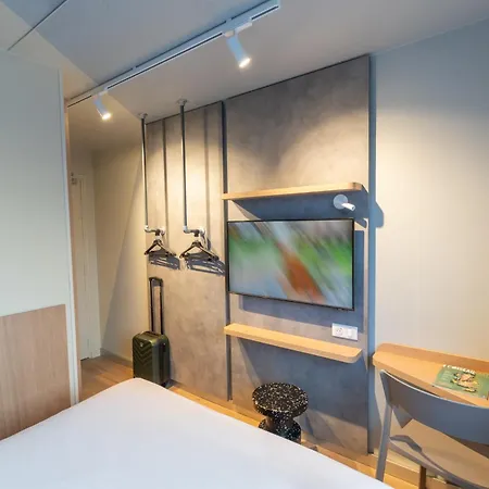 Hotel Ibis Budget Rennes Cesson Esterno foto